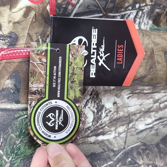 Realtree Half Zip - Picture 7 of 7